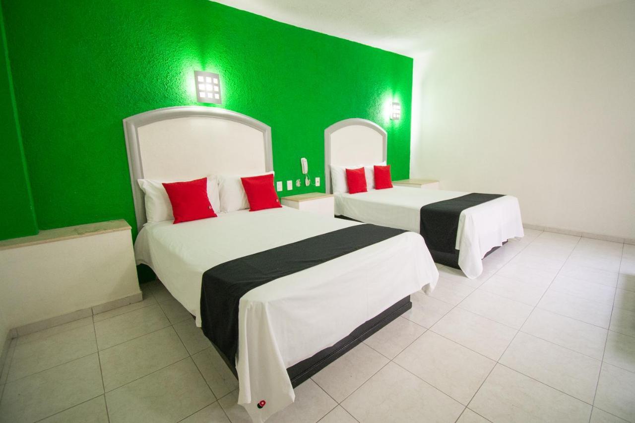 Auto Hotel Hacienda Arriba León Buitenkant foto